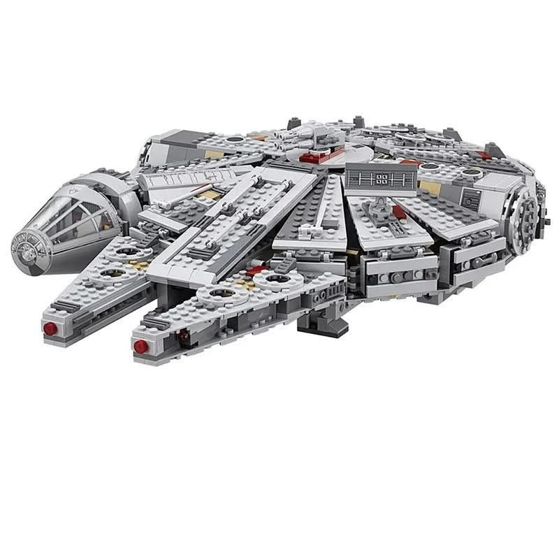 Rymdskepp Byggklossar – Millennium Falcon 75105 Byggset - Varuhuset24