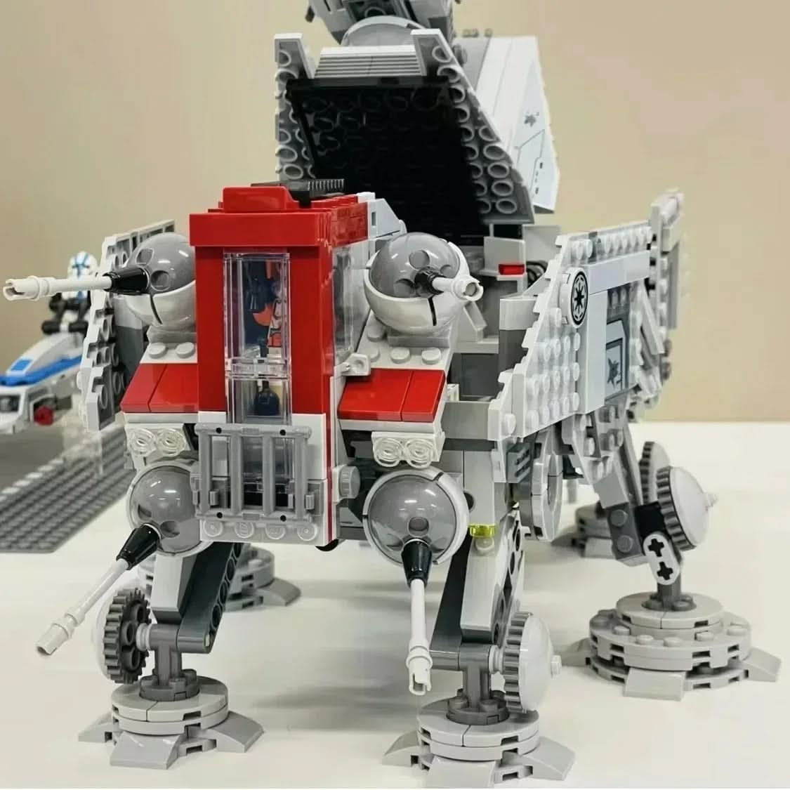 Star Wars AT-TE Byggklossar – Hot Toys Modellbyggsats - Varuhuset24